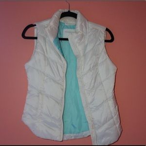 Aeropostale White Puffer Vest